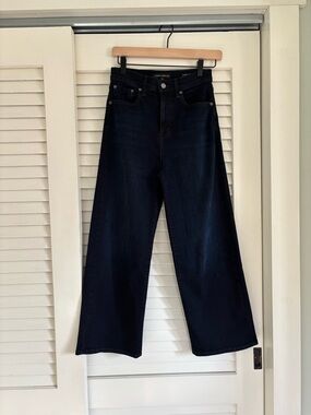 Modern American Dark Wash Wide Leg Crop Jeans